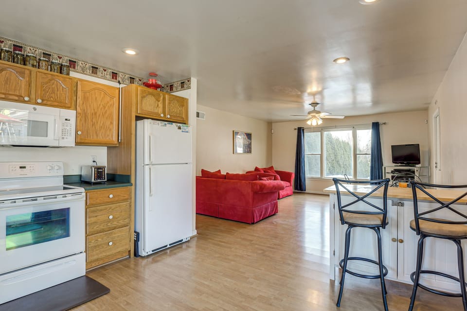 House (2 Bedrooms) | Interior