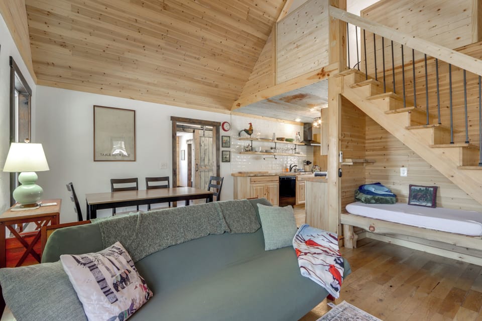 House (2 Bedrooms) | Interior
