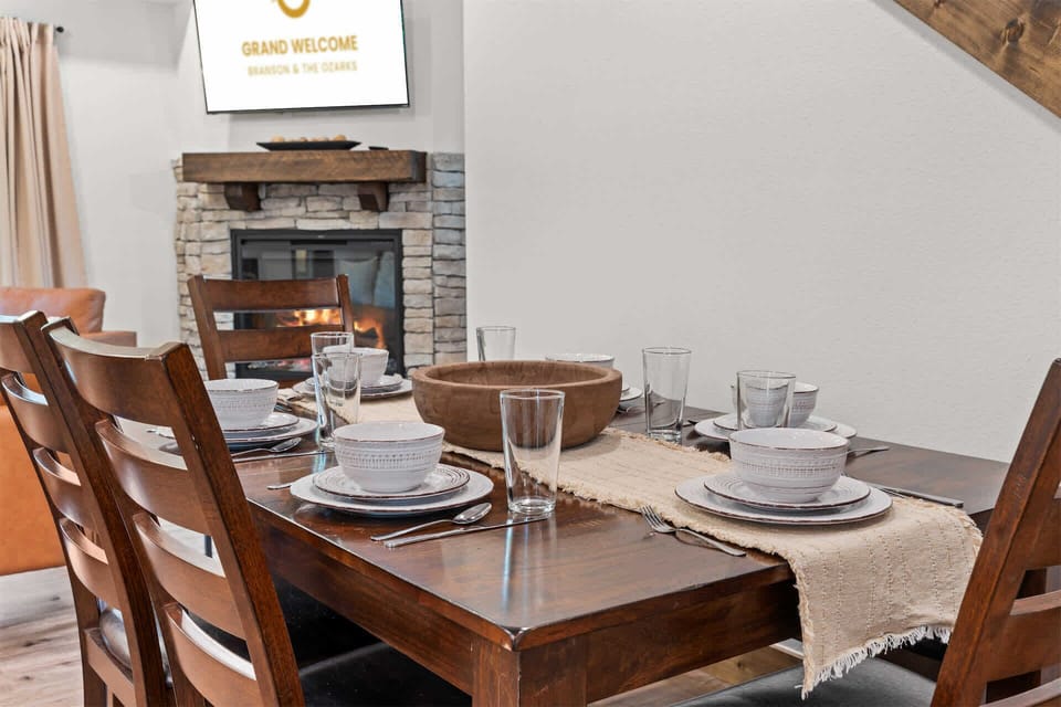 Cabin, Multiple Beds, Mountain View (Cozy Creekside) | Dining