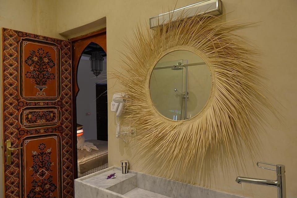 Family Quadruple Room, Non Smoking | Bathroom | Shower, free toiletries, hair dryer, towels
