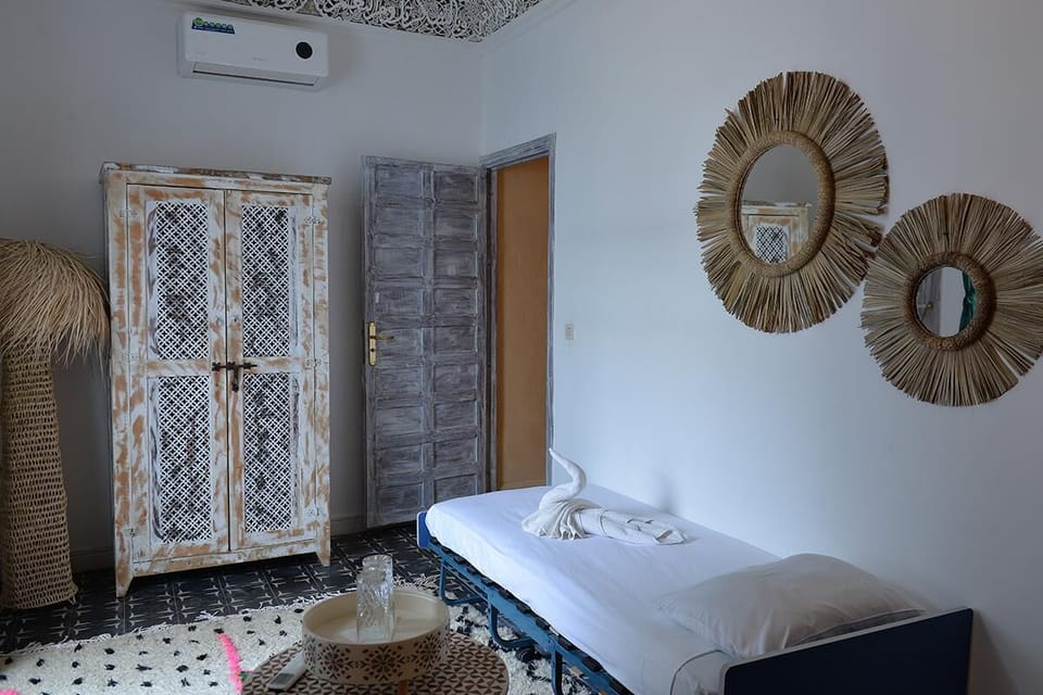 Deluxe Triple Room, Non Smoking | Interior