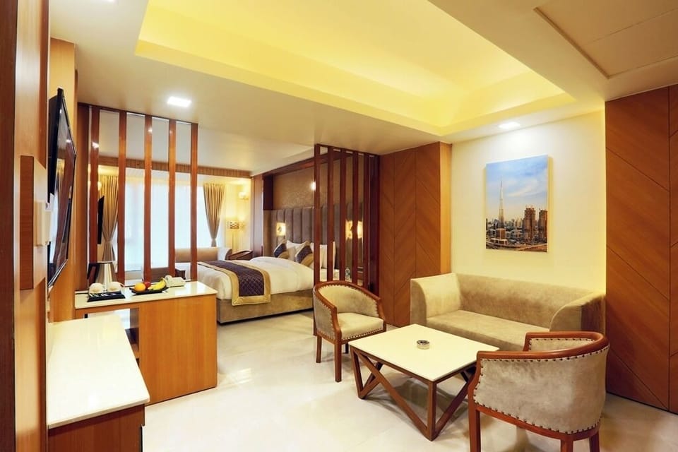 Deluxe Double Room, City View | Laptop workspace, WiFi (free)