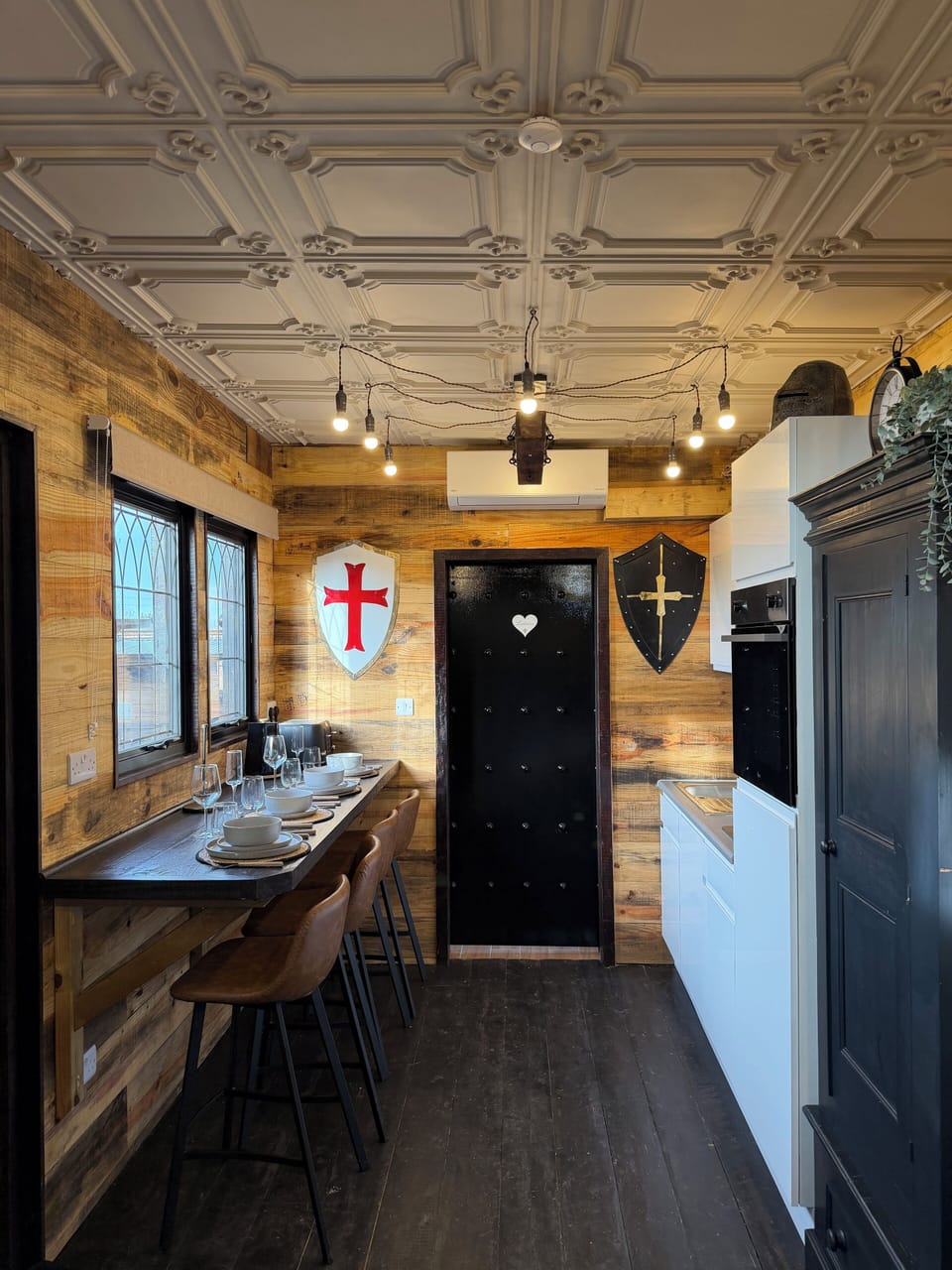 Deluxe Cabin, Garden View | Private kitchen | Fridge, oven, dishwasher, toaster