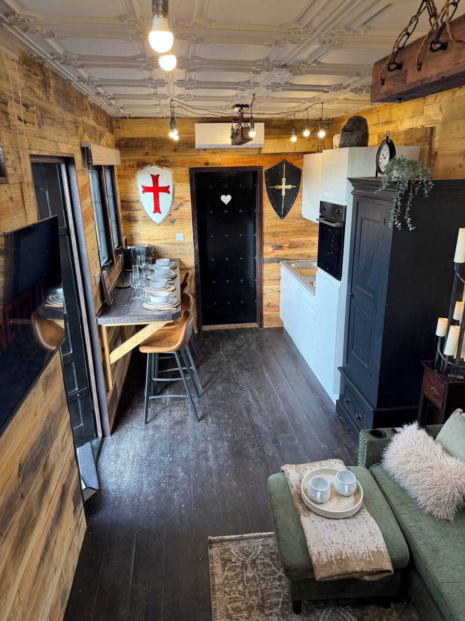 Deluxe Cabin, Garden View | Interior