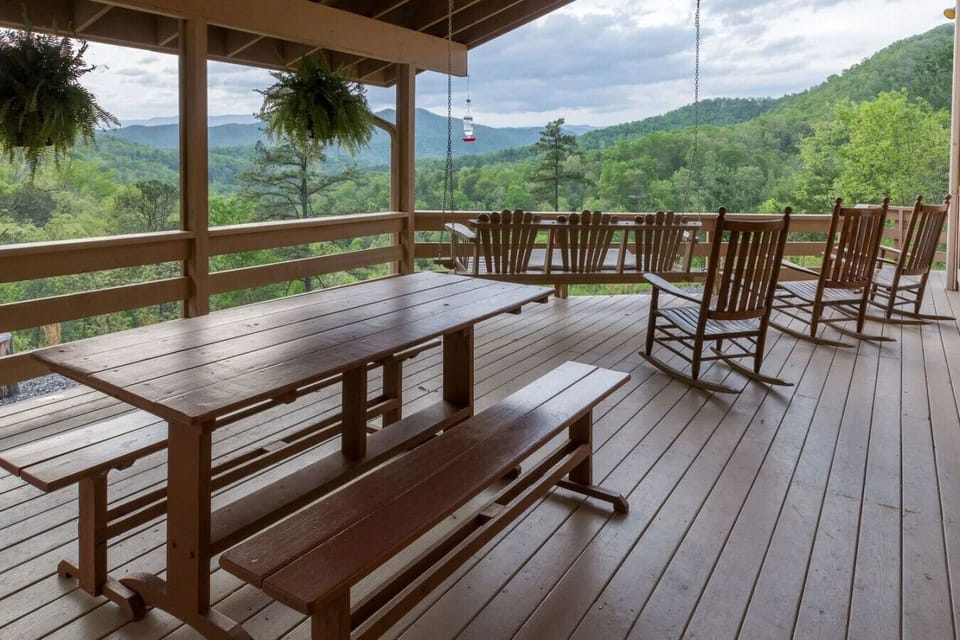patio w swing
