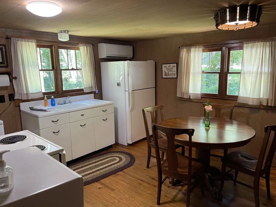 Kitchen and dining area