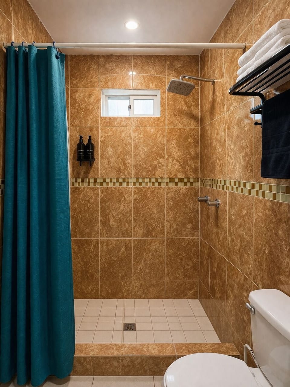 Comfort Studio Suite, Garden View | Bathroom | Shower, free toiletries, hair dryer, towels