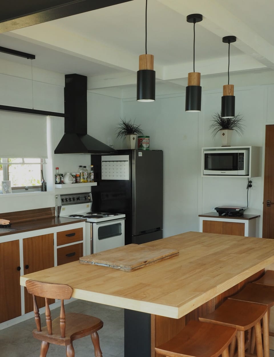kept the kitchen retro but functions as new