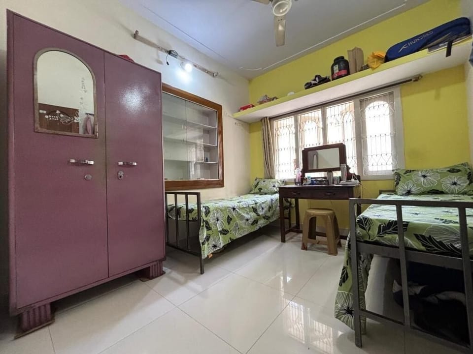 In-room safe, desk, laptop workspace, free WiFi