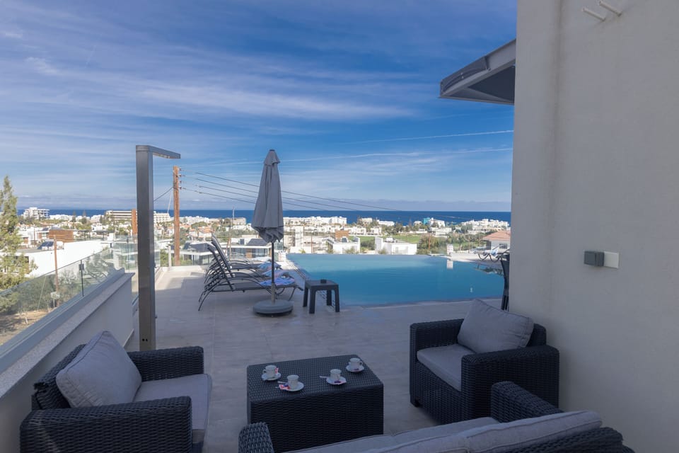Villa, 4 Bedrooms, Private Pool, City View | Balcony