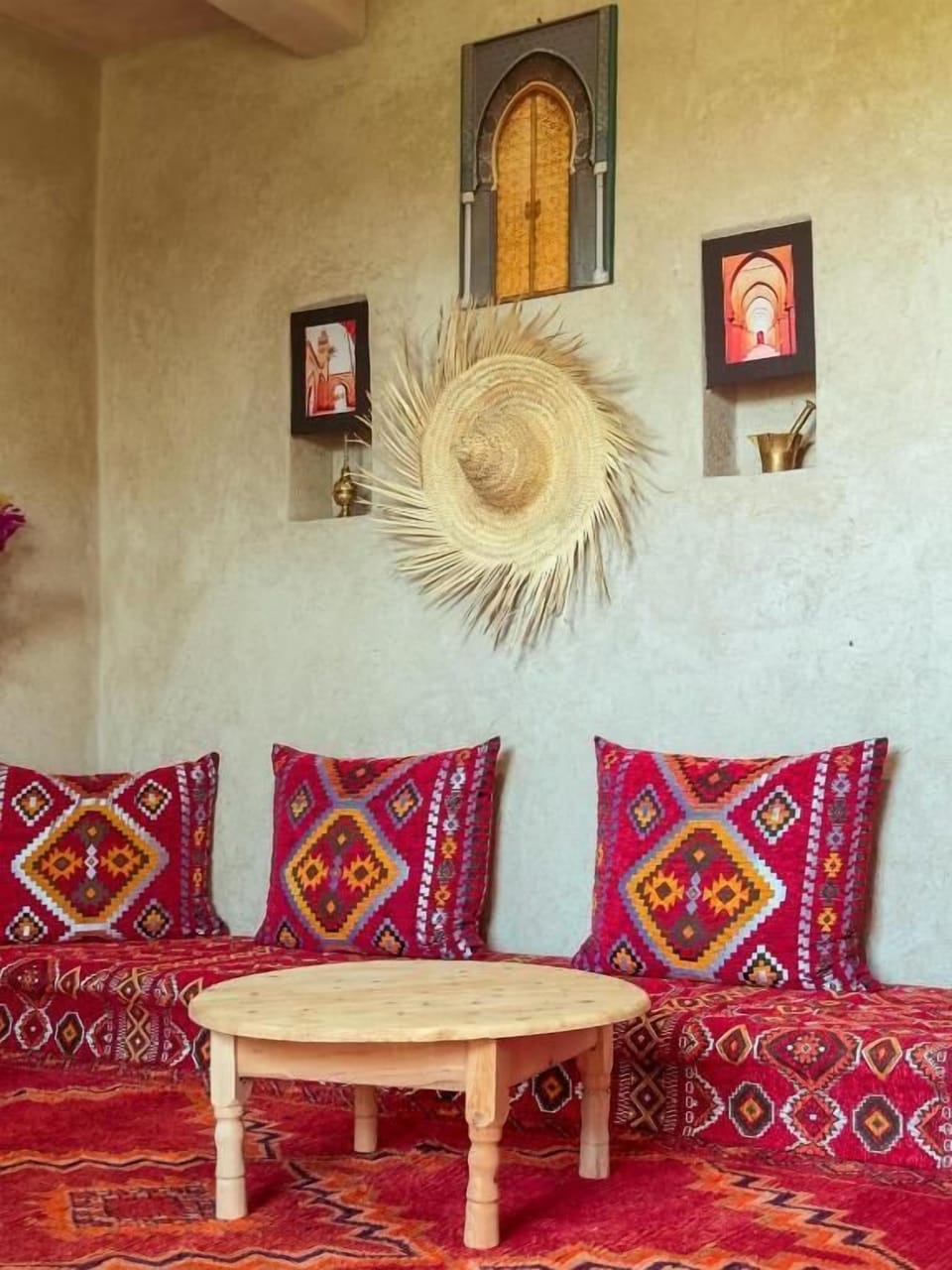 Family Room, Patio, Garden View | Interior