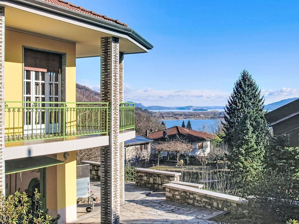 Residential Area, Facade, Architecture, Home, Balcony, Porch, Estate, Villa, Shade, Handrail