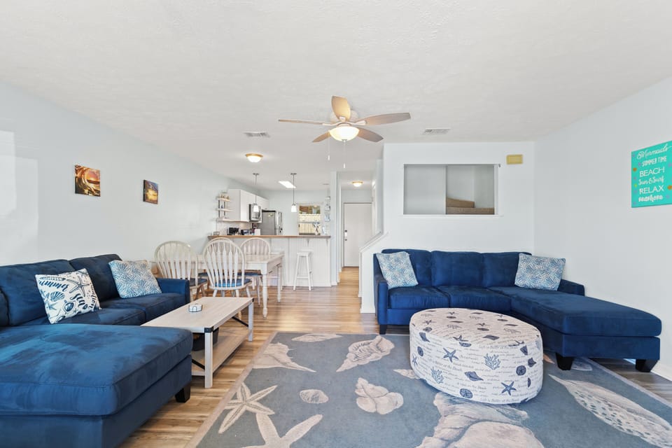 Townhome, Multiple Beds, Patio, Garden View (114 Palm Beach Dr D) | Living area