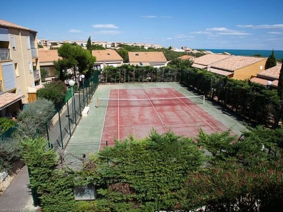 Sport court