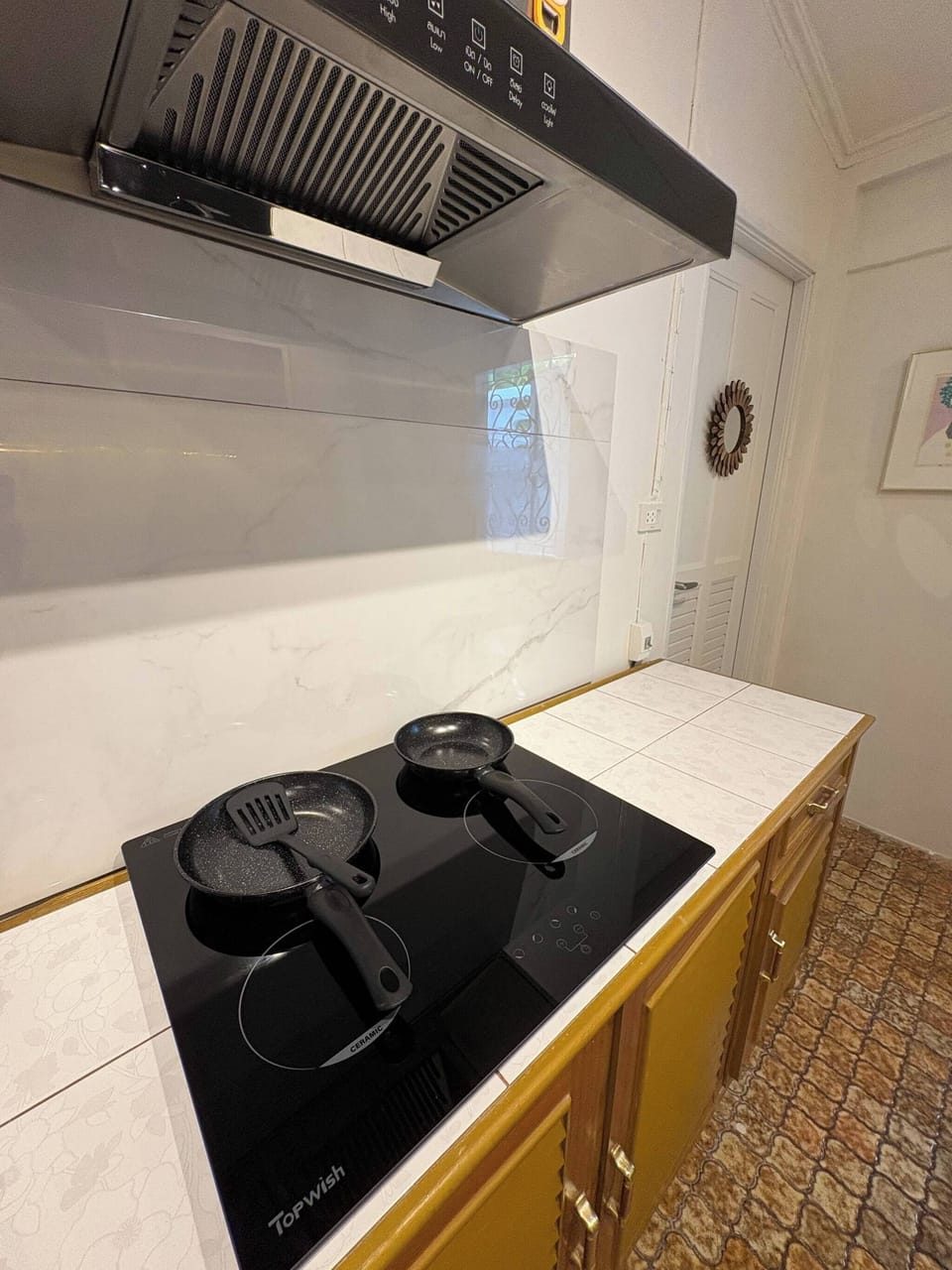 House, 3 Bedrooms, Smoking, Balcony | Private kitchen