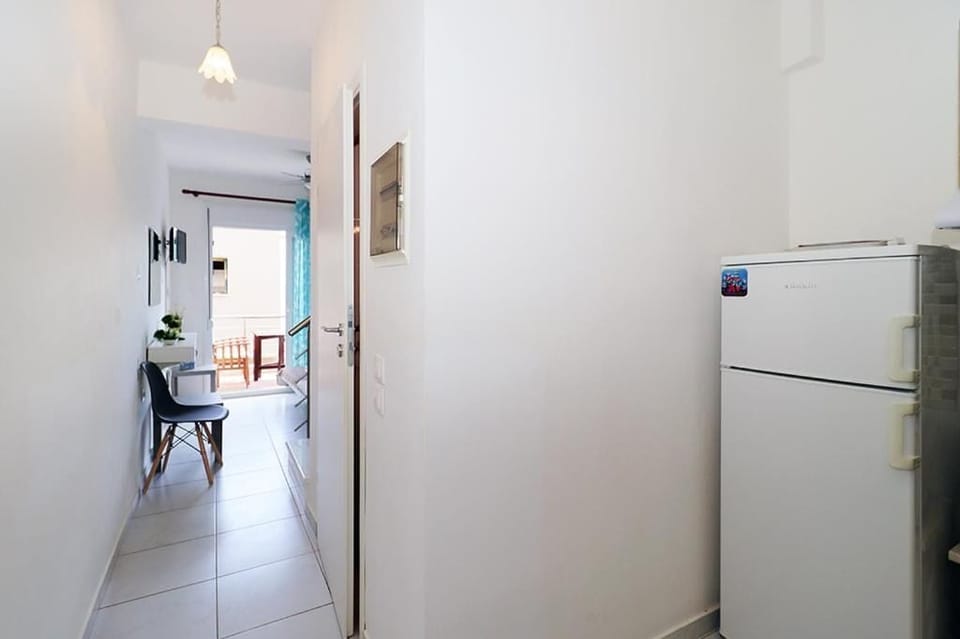 Family Room, Non Smoking, Mezzanine | Interior