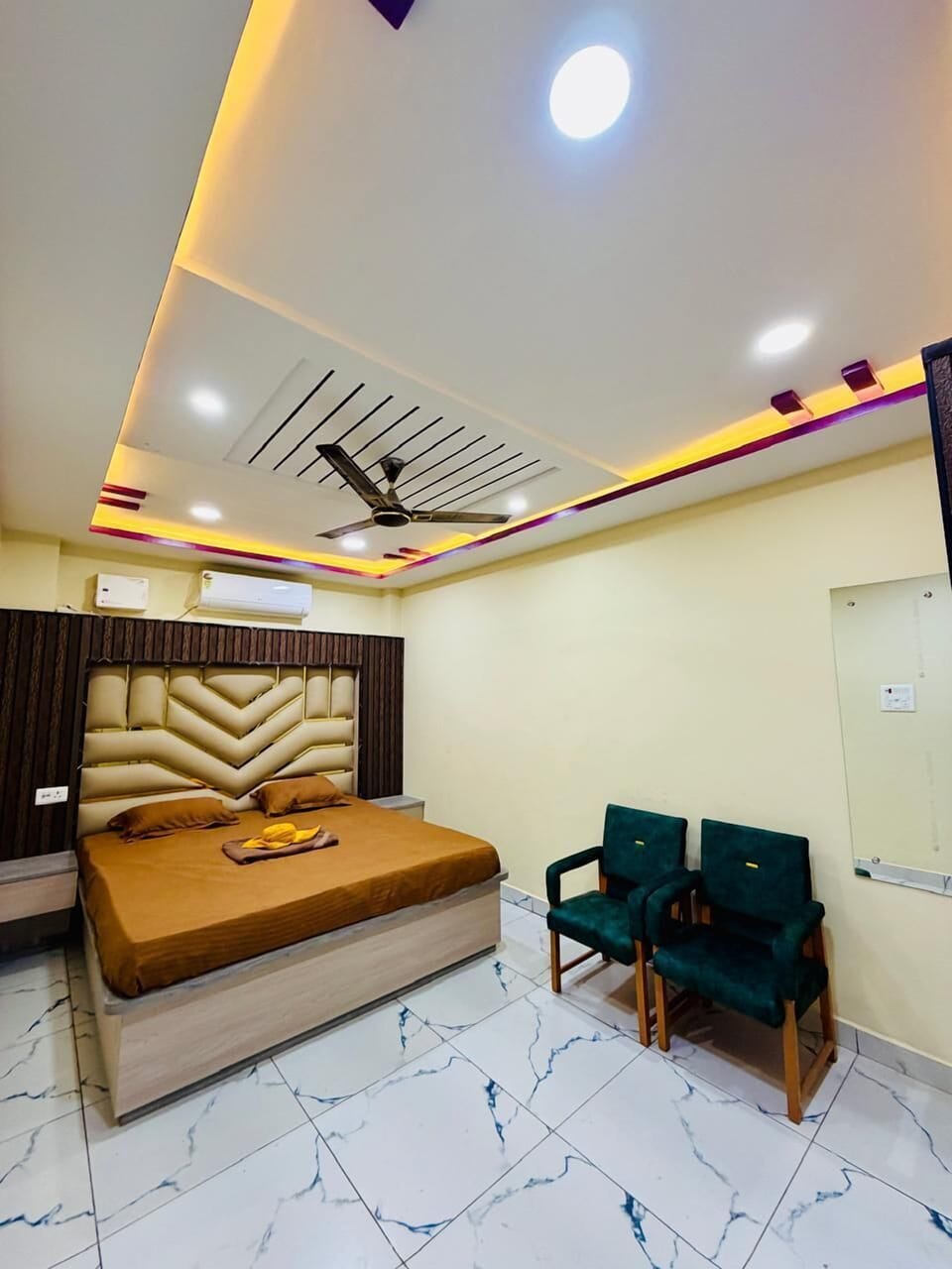 Deluxe Room | Rollaway beds (surcharge), WiFi (free), bed sheets