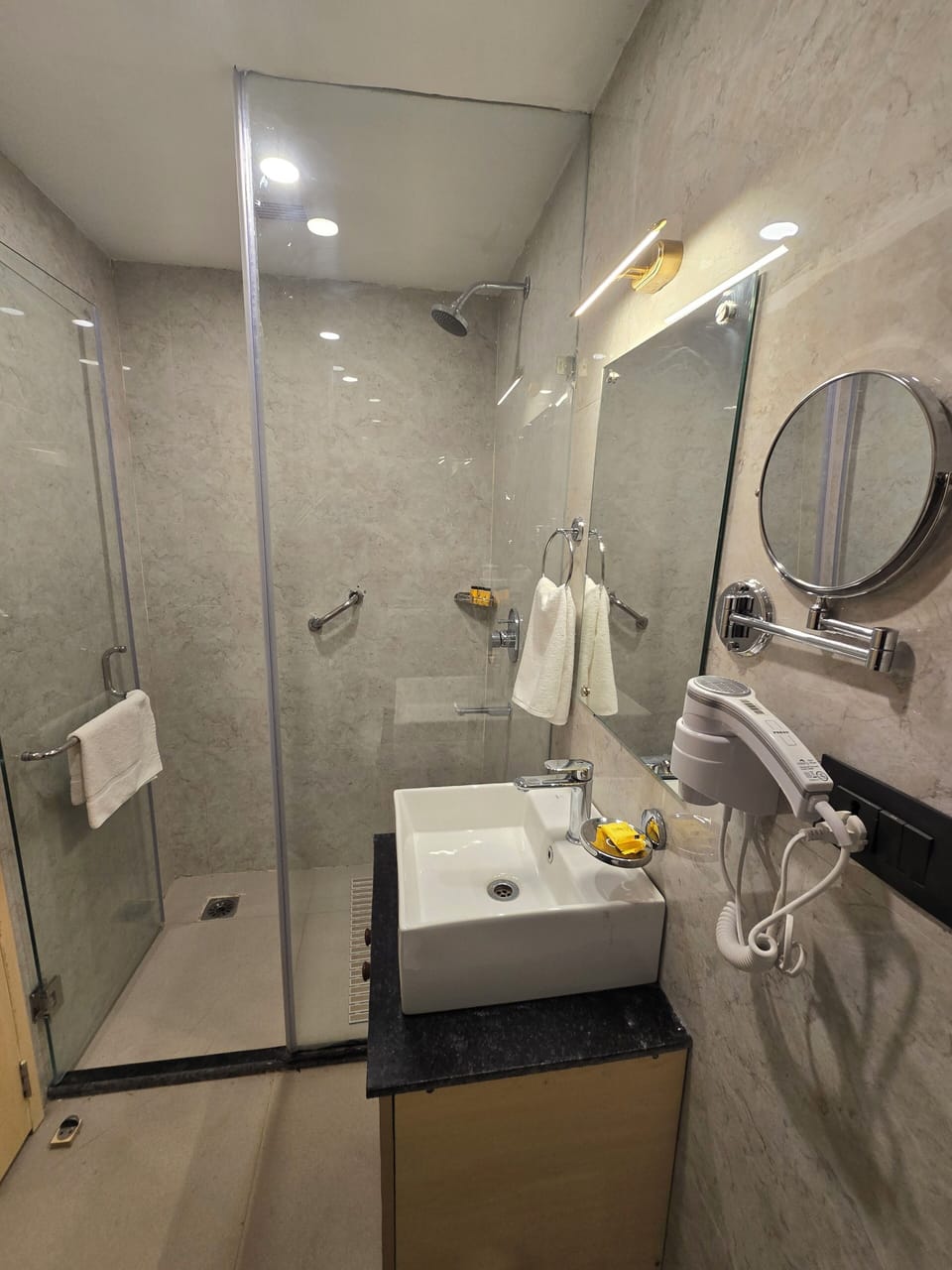 Shower, free toiletries, hair dryer, slippers