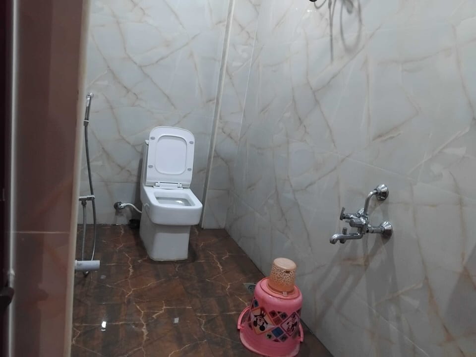 House | Bathroom