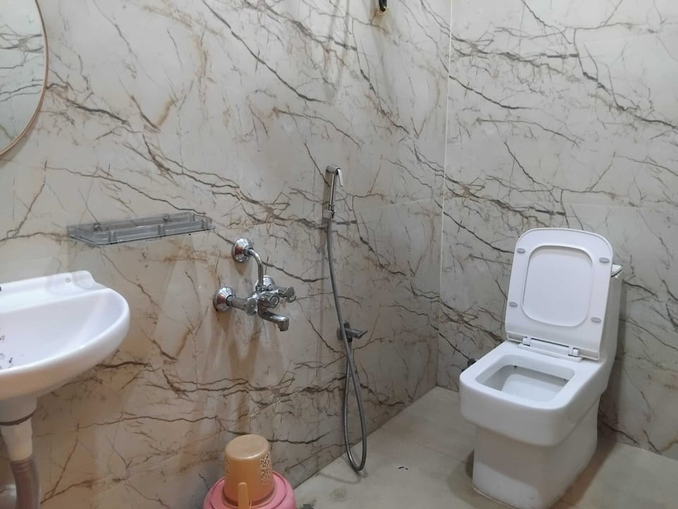 House | Bathroom