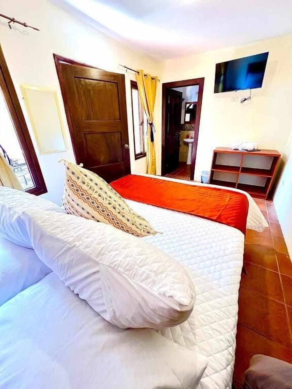 Deluxe Double Room | Iron/ironing board, WiFi (free)
