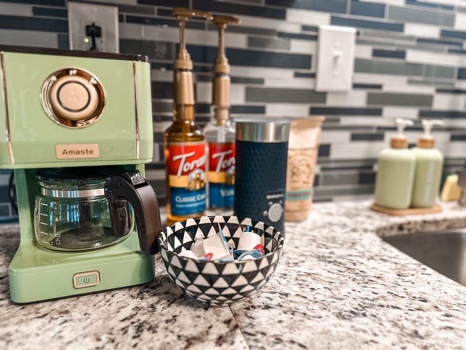 ★ Indulge ★ Coffee & Tea Station 