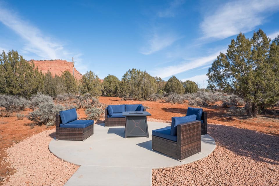 Come relax out by the outdoor fire pit after a long day of exploring the National Parks!