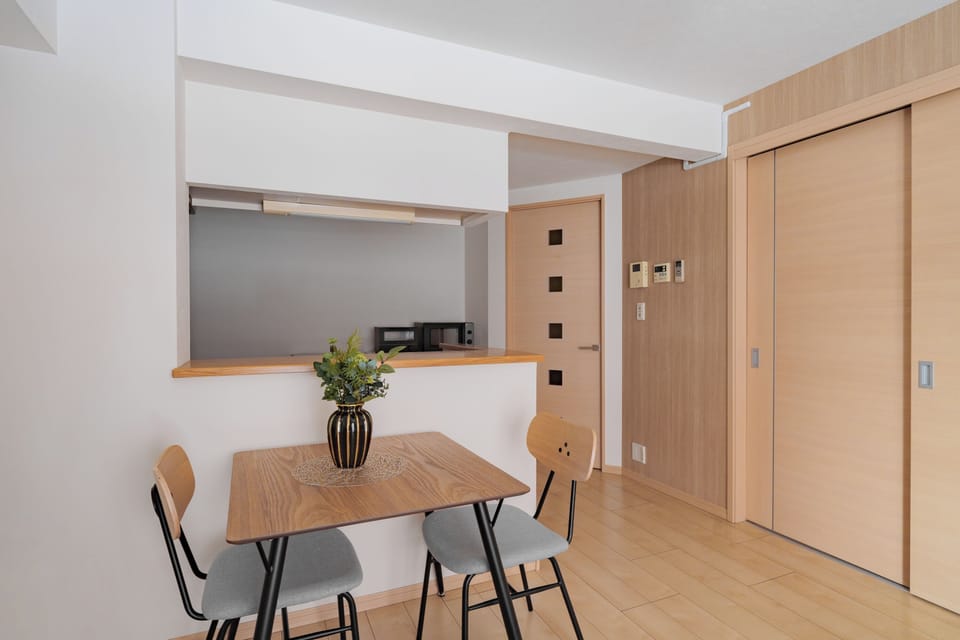 Apartment | Dining