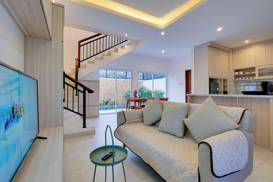 Villa, Balcony, Pool View | Living area | 43-inch Smart TV with digital channels, Netflix, streaming services