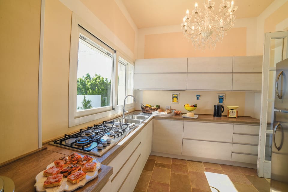 Family Villa, 3 Bedrooms, Balcony (Villa Nina Luxury With Pool) | Private kitchen