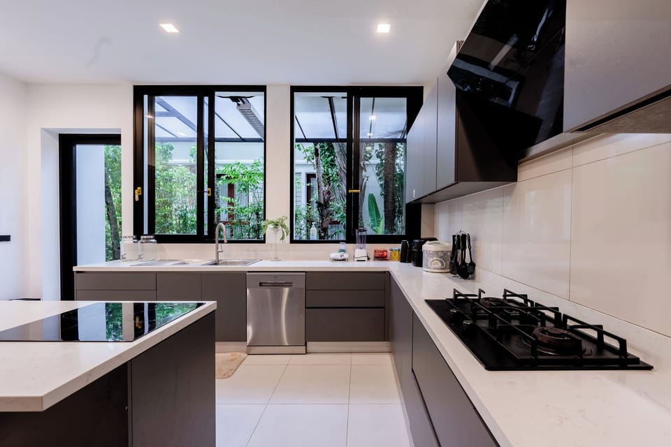 Villa, Golf View | Private kitchen | Full-size fridge, microwave, oven, stovetop