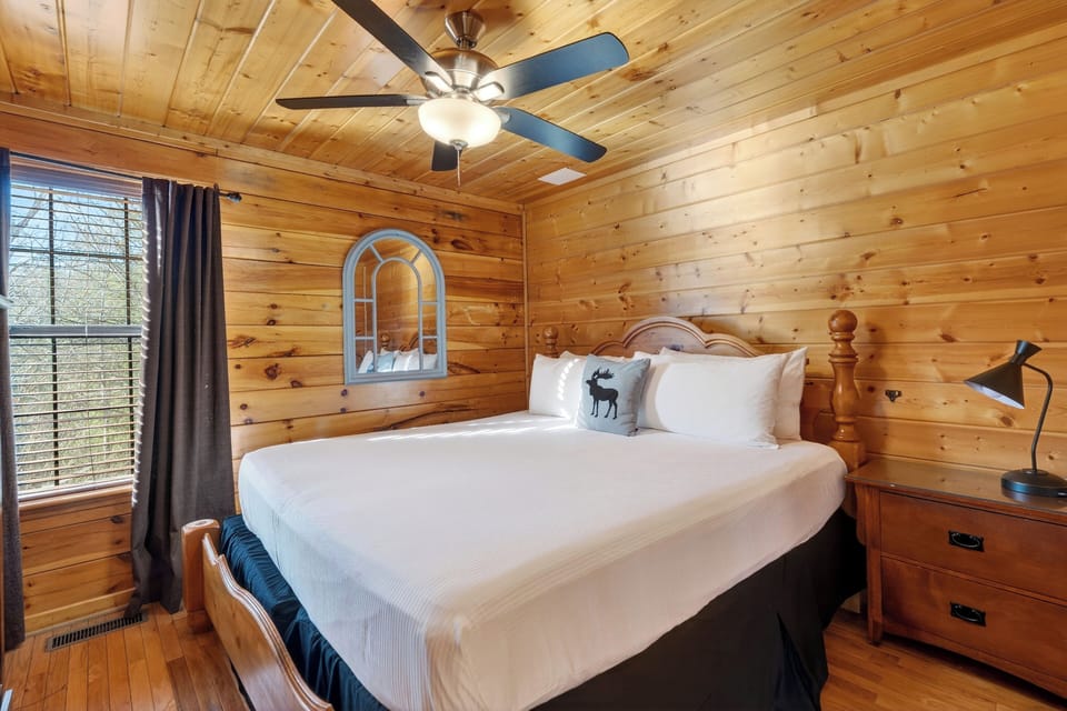 Bedroom 4 features a king bed and a TV.
