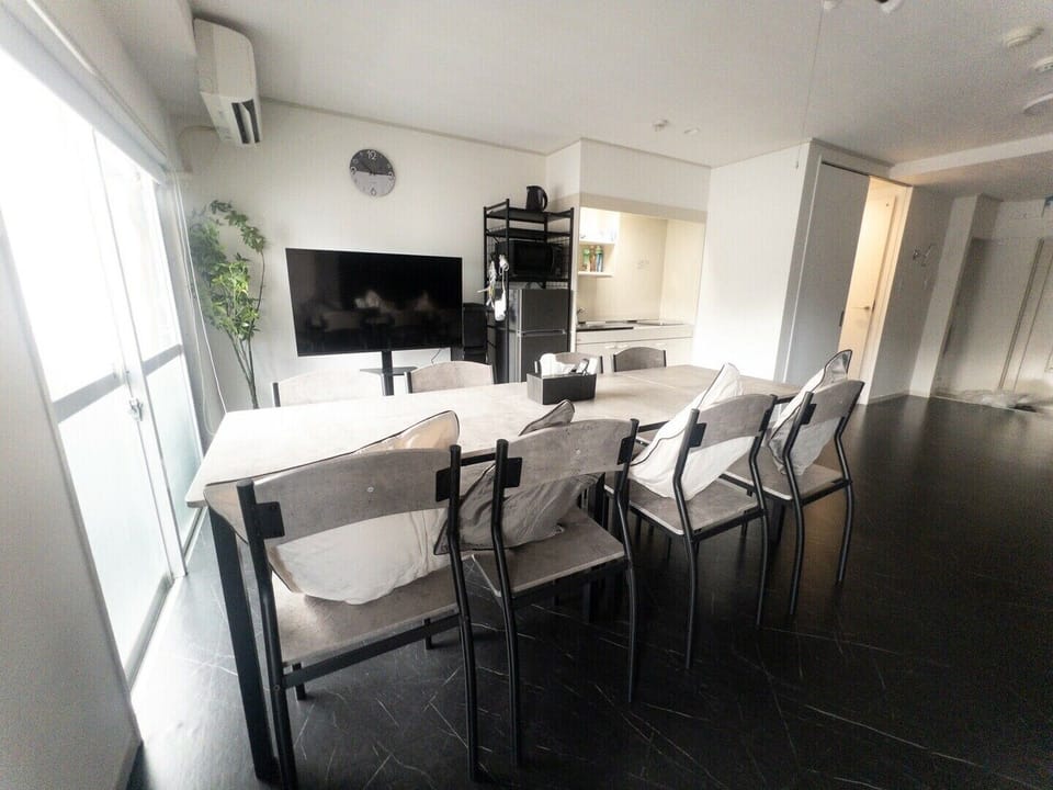 LINE_ALBUM_602号室_251202_14 _2_