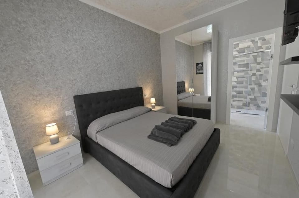 Basic Double Room, Balcony | Free WiFi
