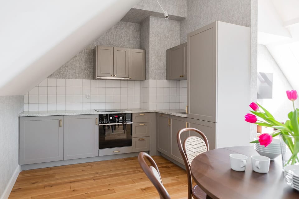 Family Apartment | Private kitchen | Fridge, oven, stovetop, dishwasher