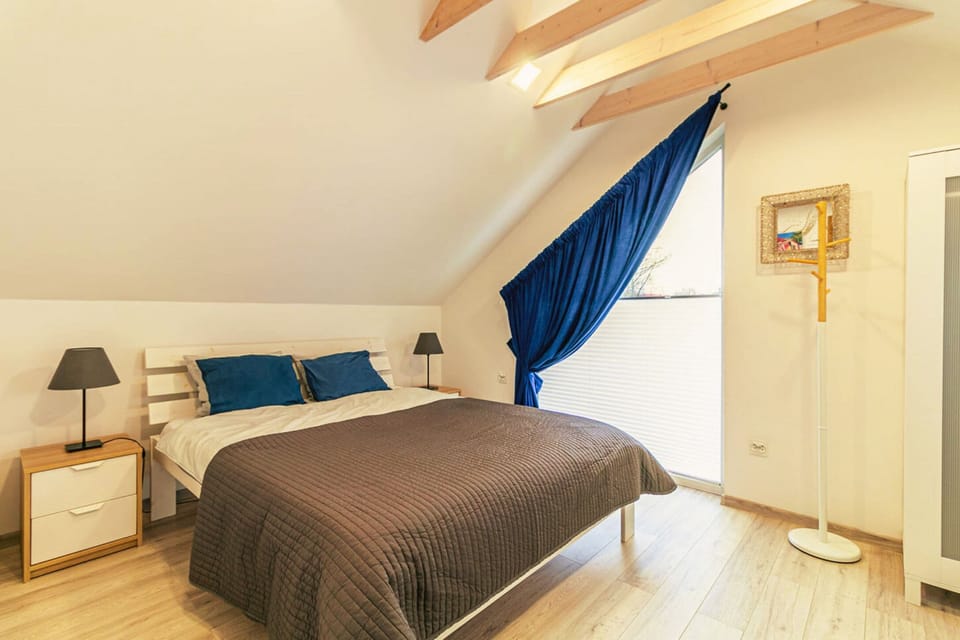 Superior Chalet, Courtyard View | Blackout drapes, free WiFi