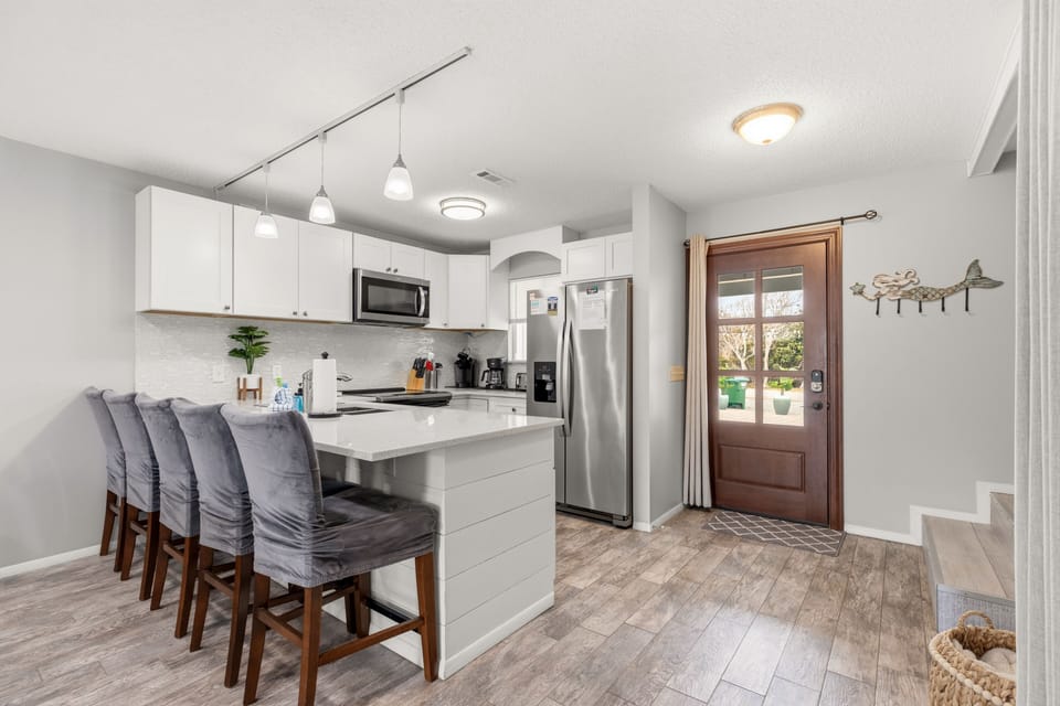 Townhome, Multiple Beds, Patio, Garden View (18807 Deluna Ct) | Private kitchen