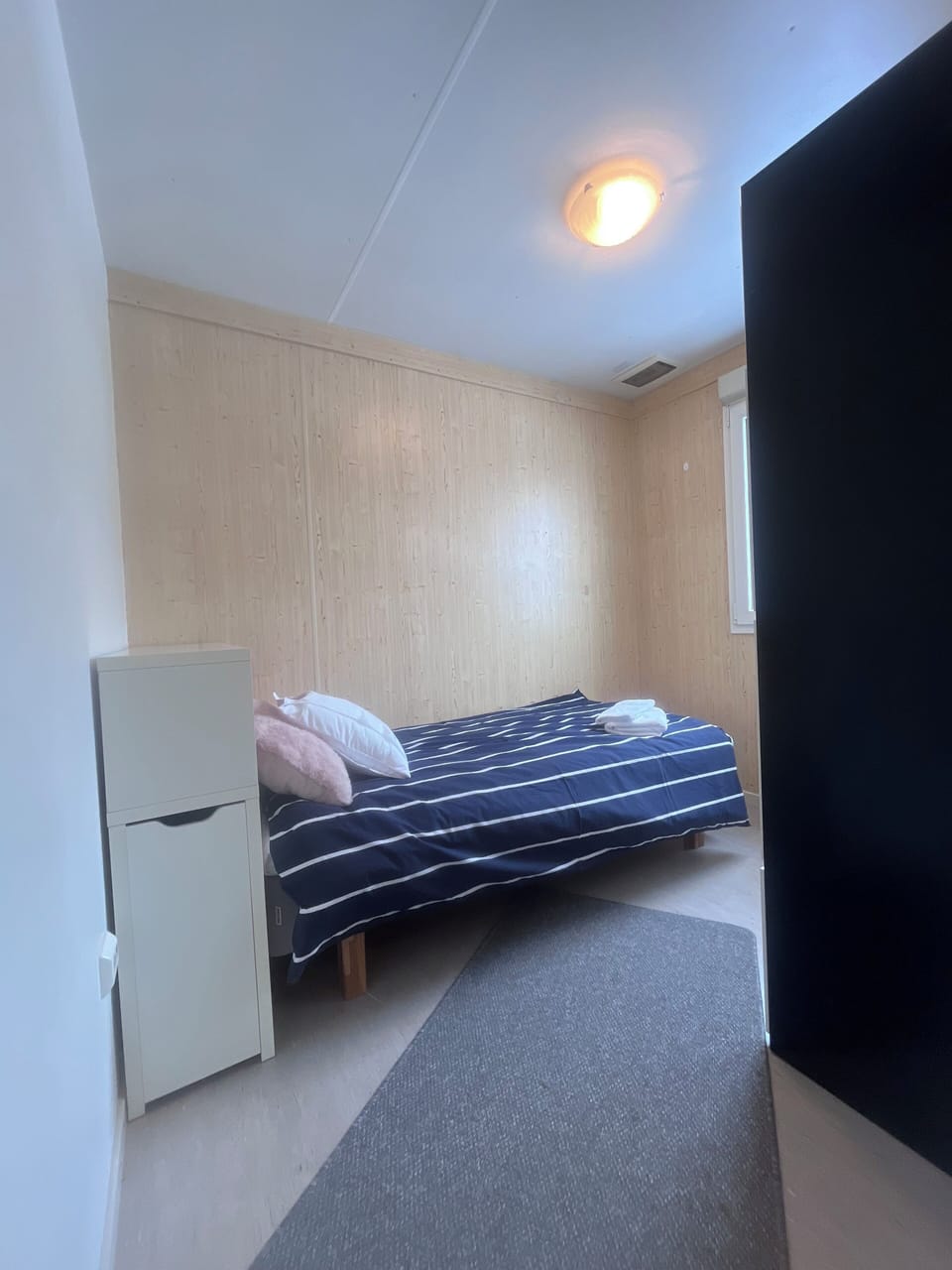 Deluxe Apartment | Desk, laptop workspace, blackout drapes, soundproofing