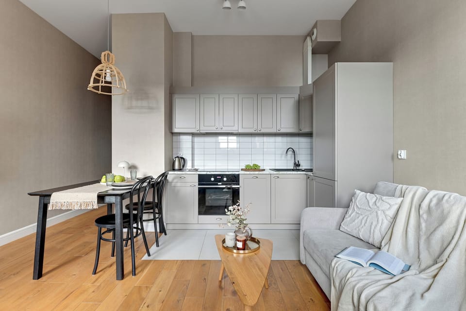 Standard Studio Suite | Iron/ironing board, cribs/infant beds, free WiFi, bed sheets