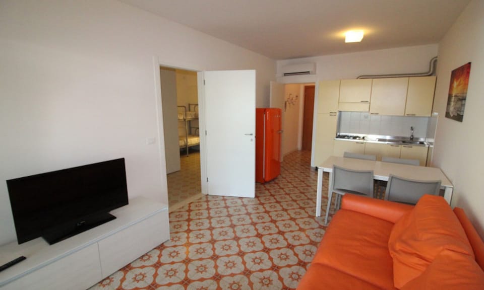Apartment, 1 Bedroom, Terrace | Living room