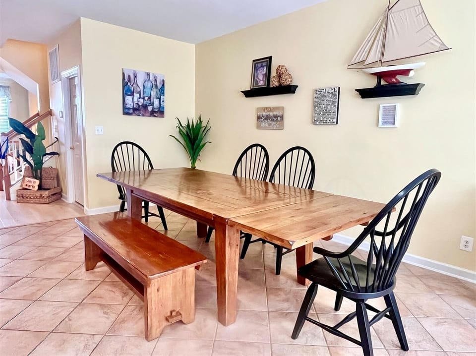 Open Dining Area