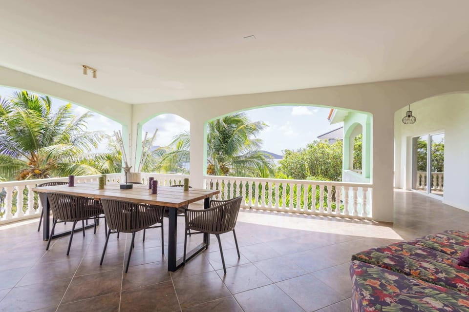 Outdoor Terrace