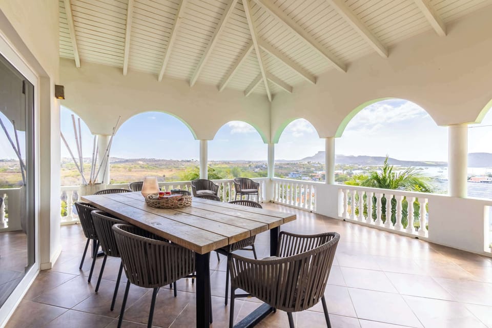 Outdoor Terrace