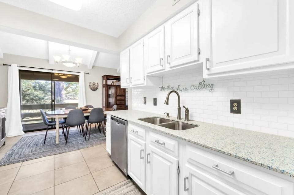 Condo, Multiple Beds (Seascape Golf Villas 10G) | Private kitchen