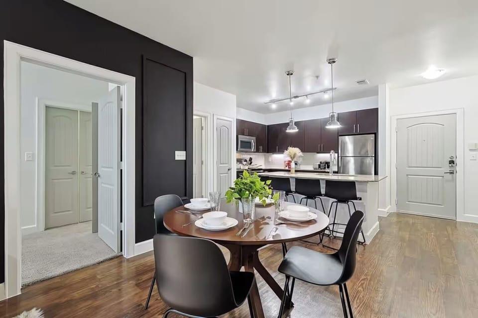 Apartment, Balcony | Dining