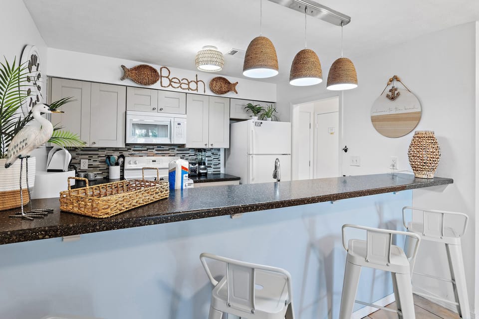 Condo, 1 Queen Bed with Sofa bed (Tradewinds Condominium #28- At the Be) | Private kitchen