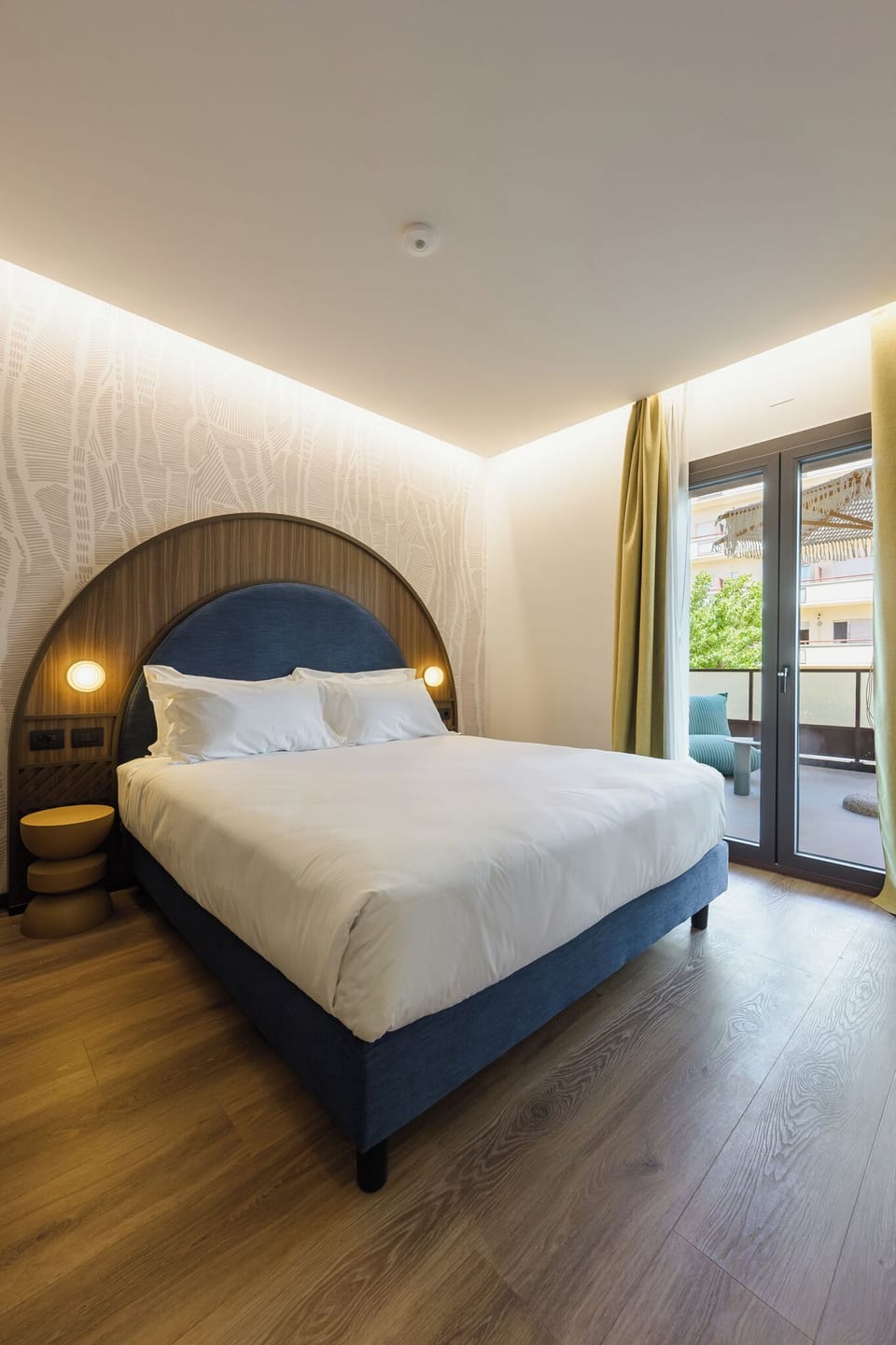 Suite, Terrace | Hypo-allergenic bedding, minibar, in-room safe, soundproofing