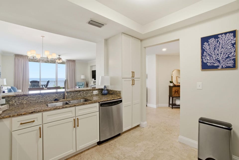Condo, Multiple Beds (Indigo West 403) | Private kitchen | Oven, toaster
