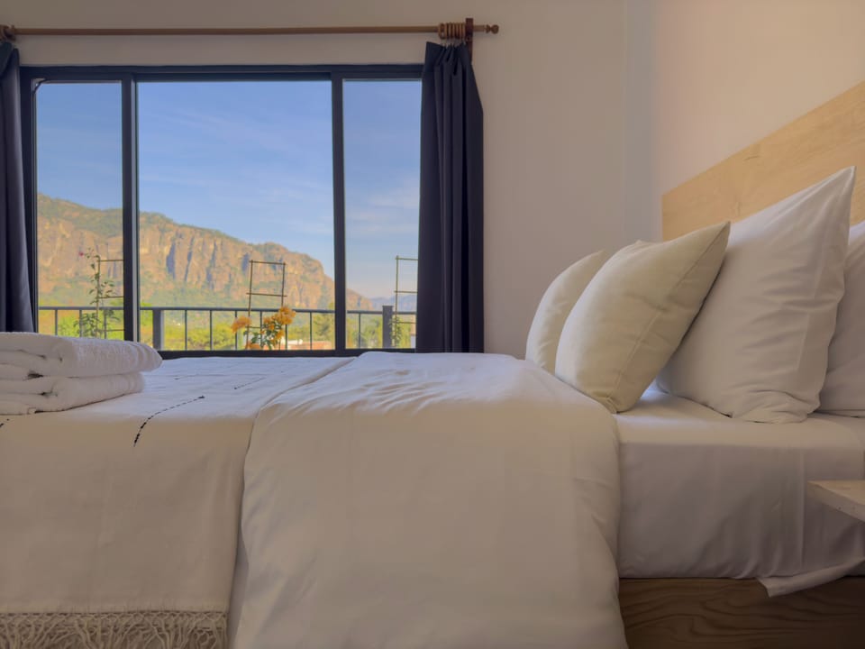 Deluxe Room, Mountain View