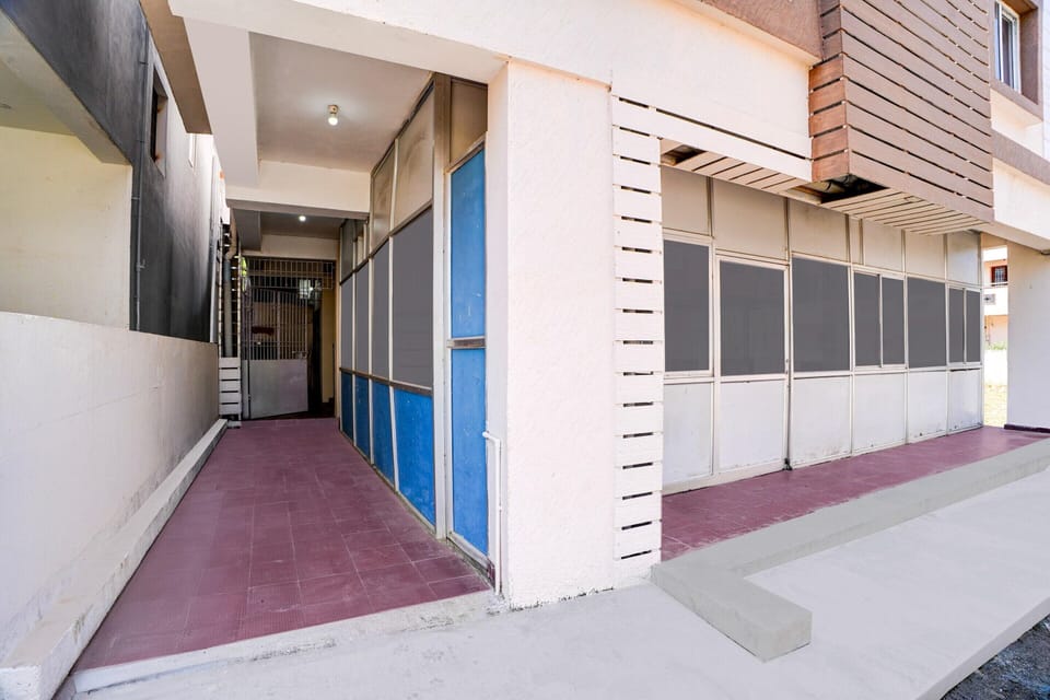 House | Reception